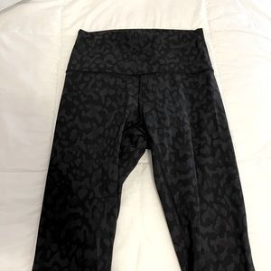 lulu wunder under leggings